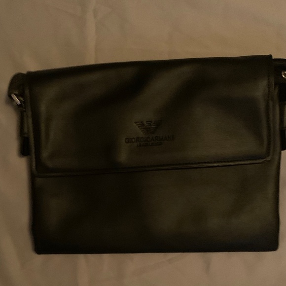 Gorgio Armani messenger bag - Picture 1 of 6